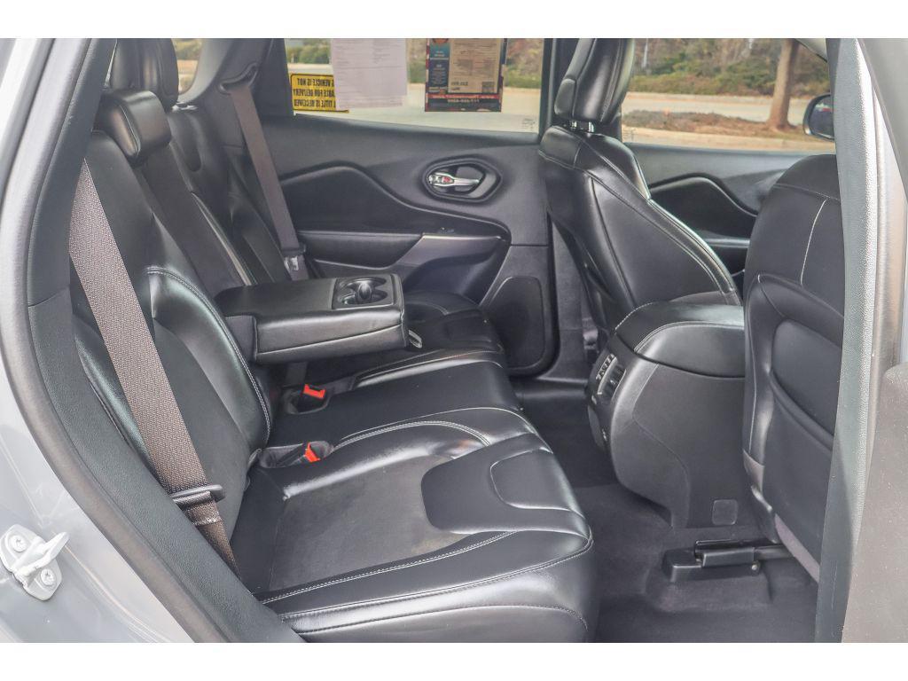 used 2021 Jeep Cherokee car, priced at $18,795