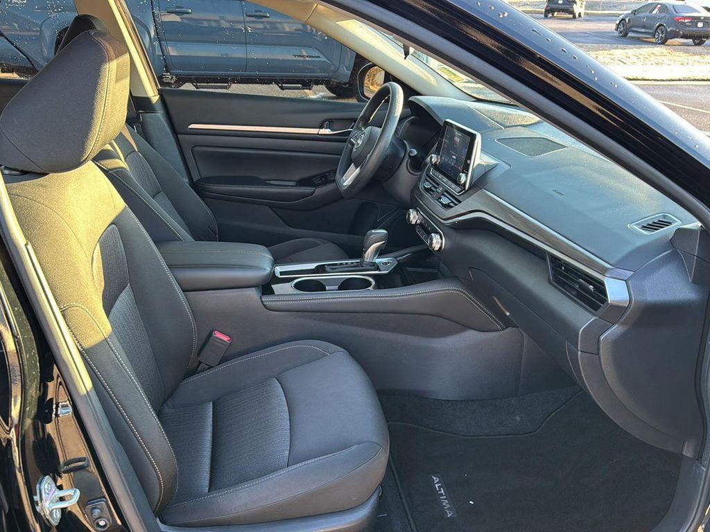 used 2023 Nissan Altima car, priced at $21,999