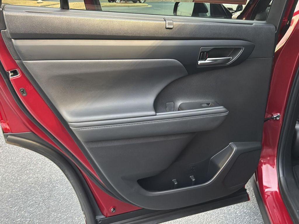 used 2024 Toyota Highlander car, priced at $41,398
