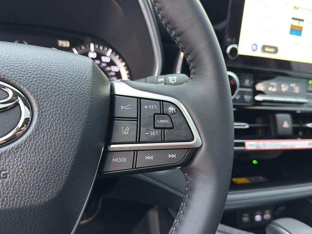 new 2026 Toyota Highlander car, priced at $49,469