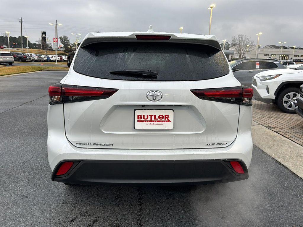 new 2026 Toyota Highlander car, priced at $49,469