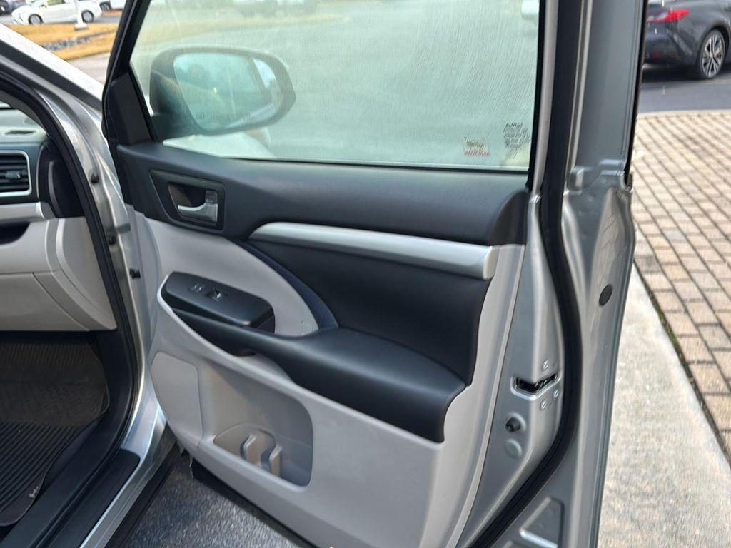 used 2017 Toyota Highlander car, priced at $19,999