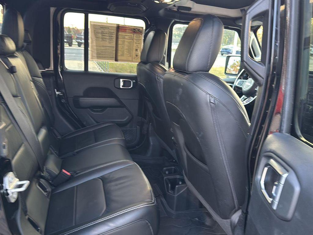 used 2022 Jeep Gladiator car, priced at $30,999