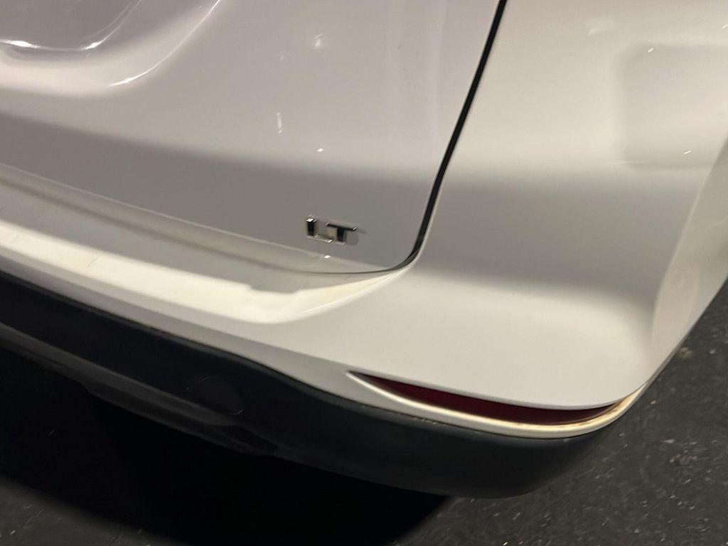 used 2022 Chevrolet Equinox car, priced at $19,999