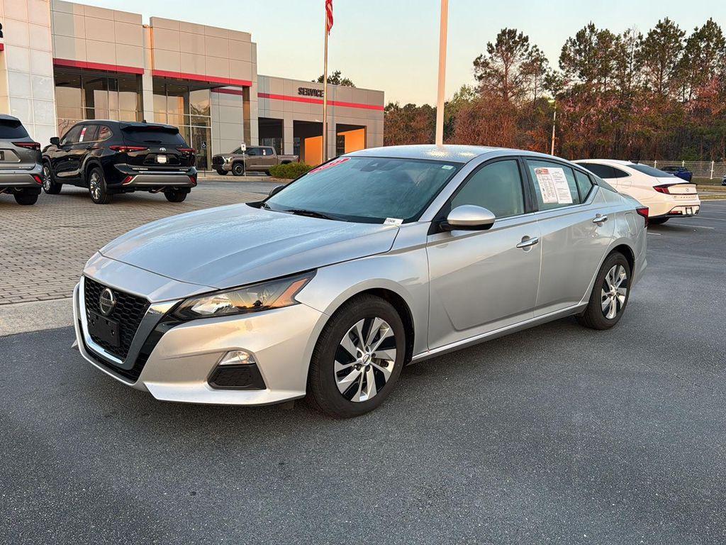 used 2022 Nissan Altima car, priced at $18,999