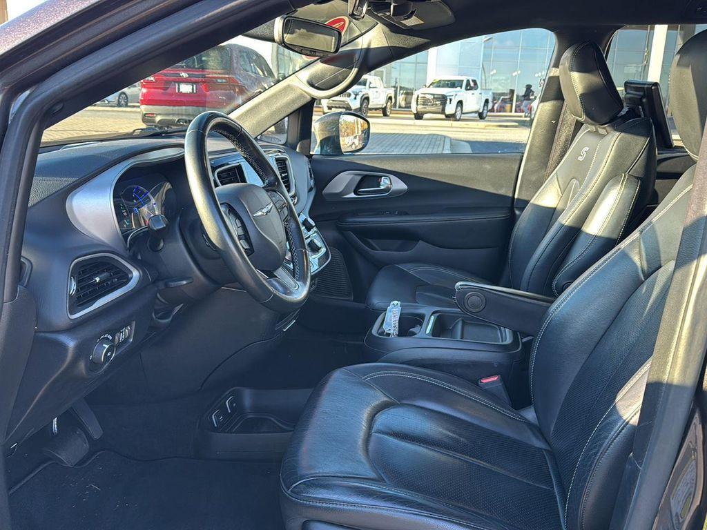 used 2020 Chrysler Pacifica Hybrid car, priced at $18,999