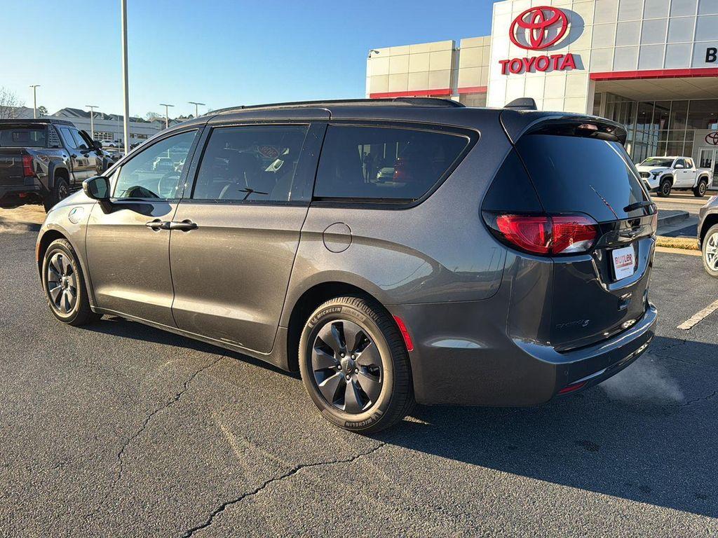 used 2020 Chrysler Pacifica Hybrid car, priced at $18,999