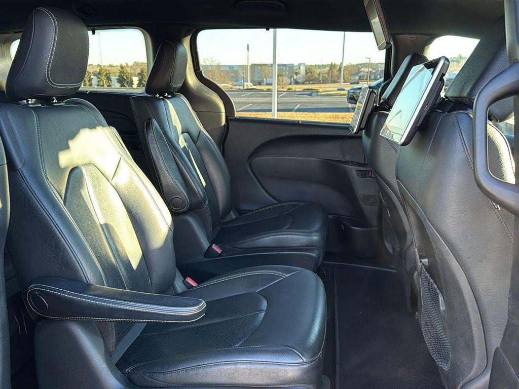 used 2020 Chrysler Pacifica Hybrid car, priced at $18,999