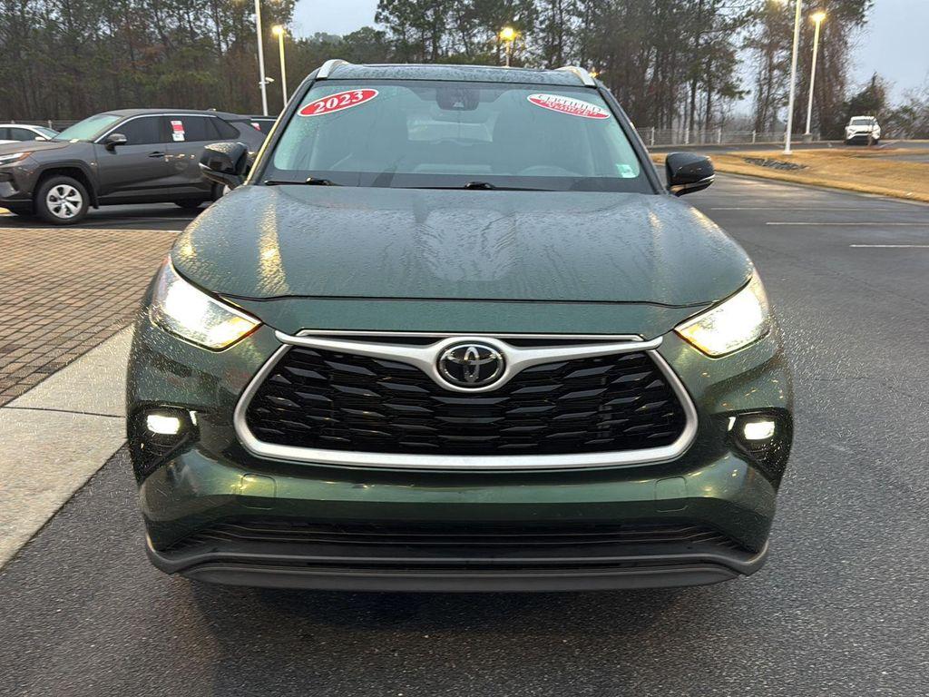 used 2023 Toyota Highlander car, priced at $39,699