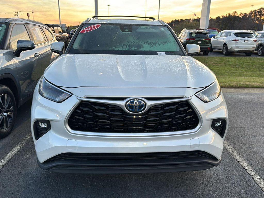 used 2022 Toyota Highlander Hybrid car, priced at $35,797