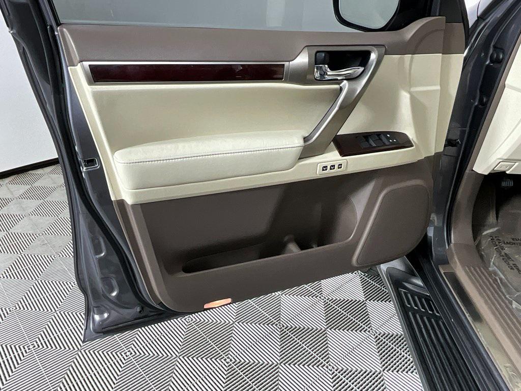 used 2017 Lexus GX 460 car, priced at $28,992