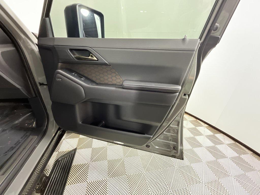 used 2025 Lexus GX 550 car, priced at $94,991