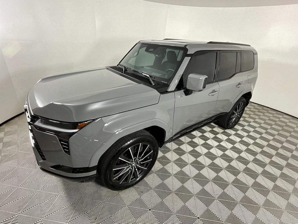 used 2025 Lexus GX 550 car, priced at $94,991