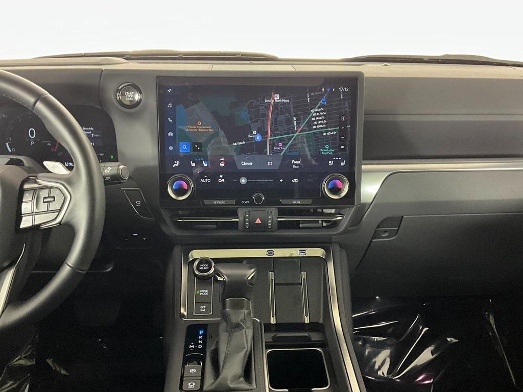 used 2025 Lexus GX 550 car, priced at $94,991