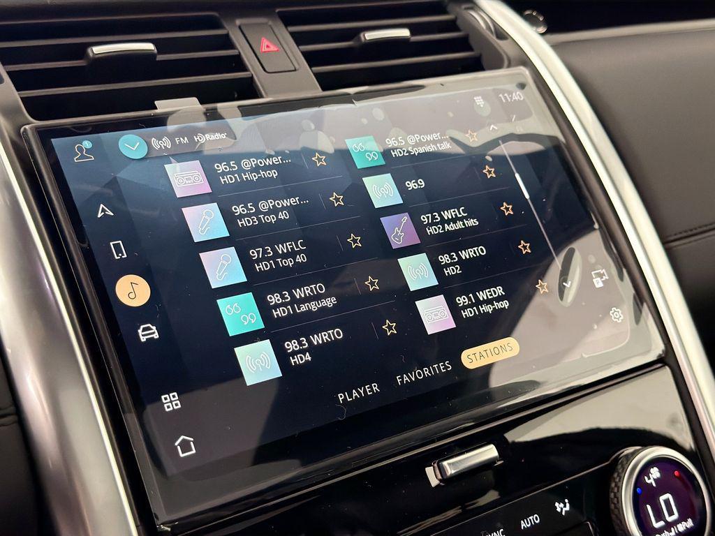 new 2026 Land Rover Discovery car, priced at $68,486
