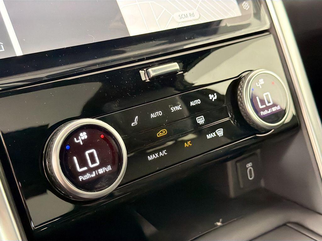 new 2026 Land Rover Discovery car, priced at $68,486