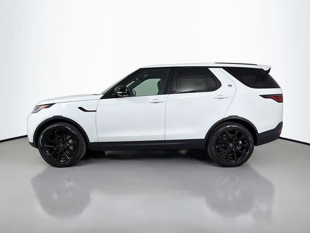 new 2026 Land Rover Discovery car, priced at $68,486
