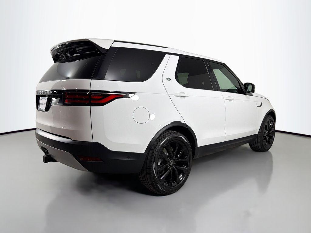 new 2026 Land Rover Discovery car, priced at $68,486