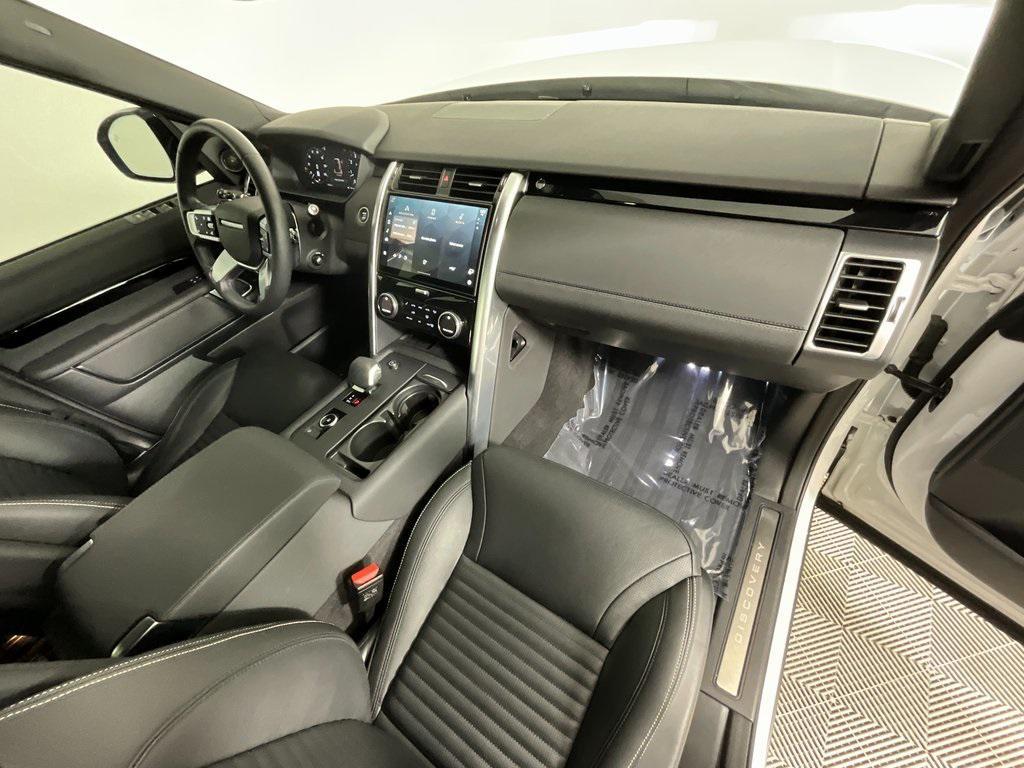 used 2025 Land Rover Discovery car, priced at $55,992