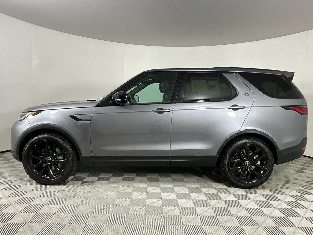new 2026 Land Rover Discovery car, priced at $65,926
