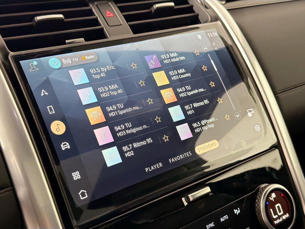 new 2026 Land Rover Discovery car, priced at $67,399