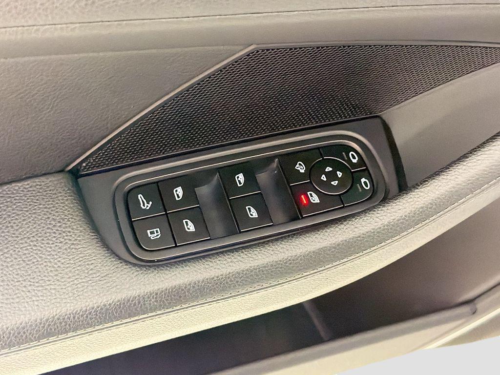 used 2023 Porsche Panamera car, priced at $71,992
