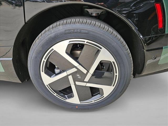 new 2026 Hyundai IONIQ 9 car, priced at $73,770