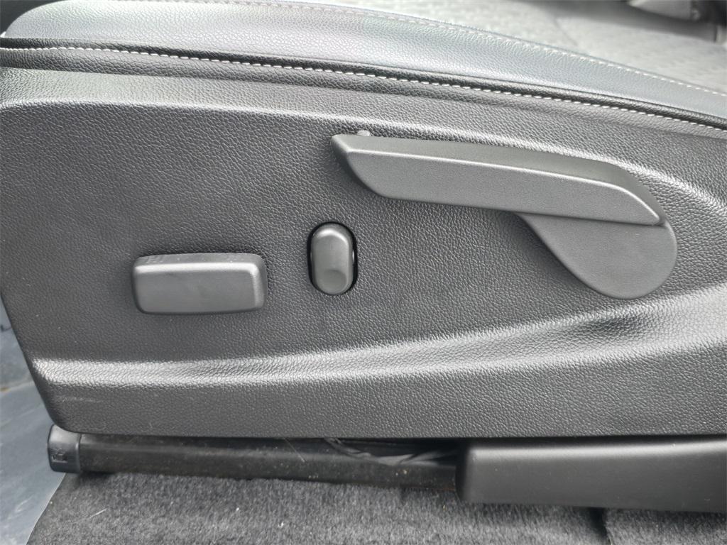 used 2020 Chevrolet Colorado car, priced at $24,000