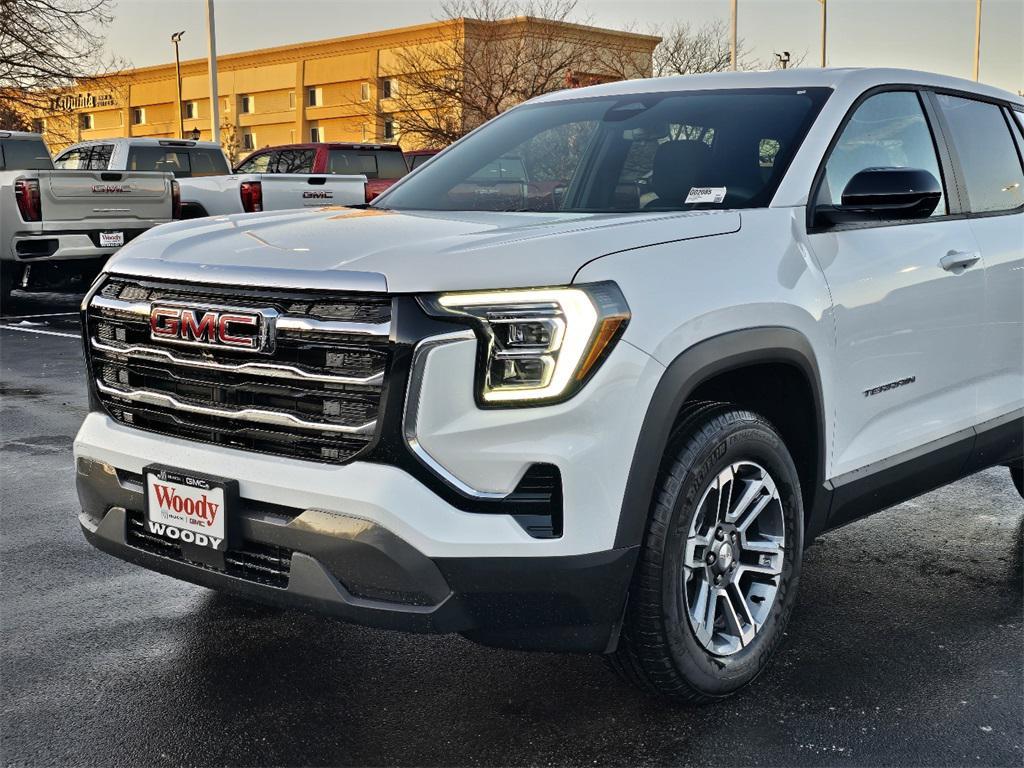 new 2026 GMC Terrain car, priced at $31,418
