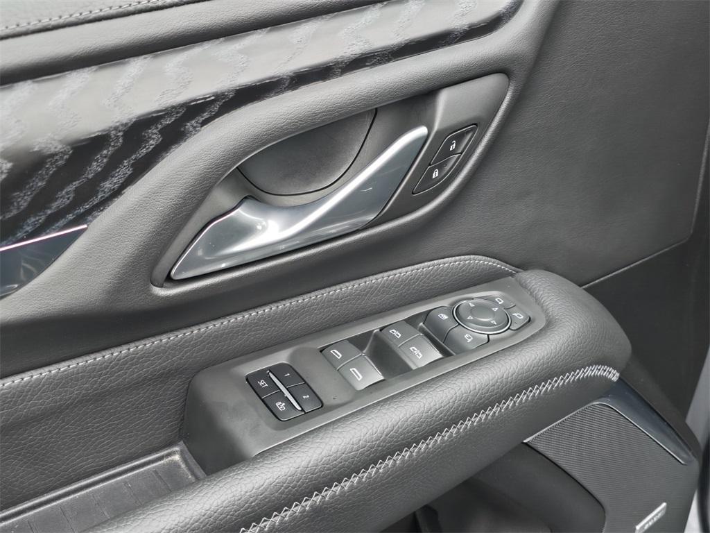 used 2022 GMC Yukon XL car, priced at $52,500