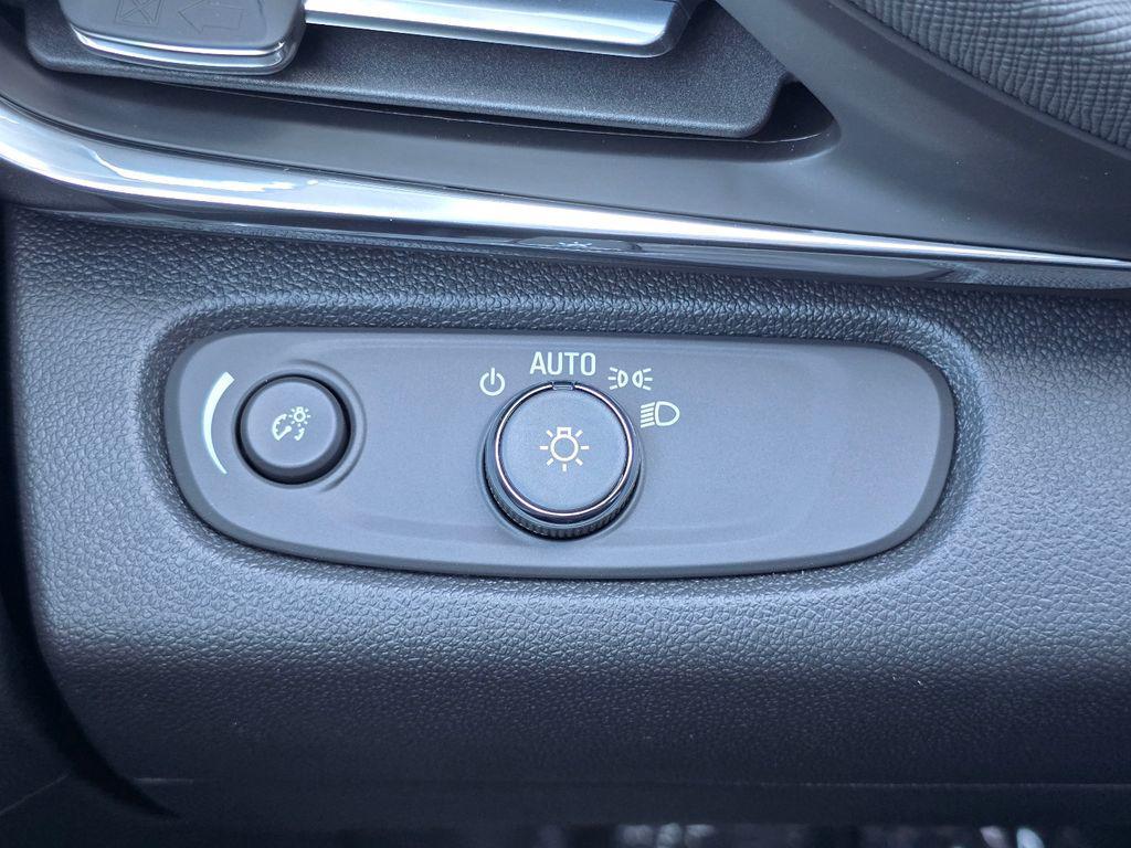 new 2026 Buick Envista car, priced at $23,988