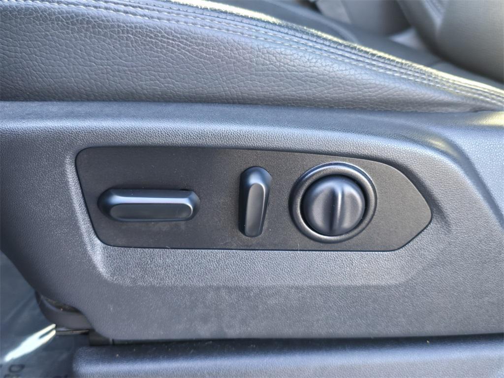 used 2020 GMC Sierra 1500 car, priced at $38,750