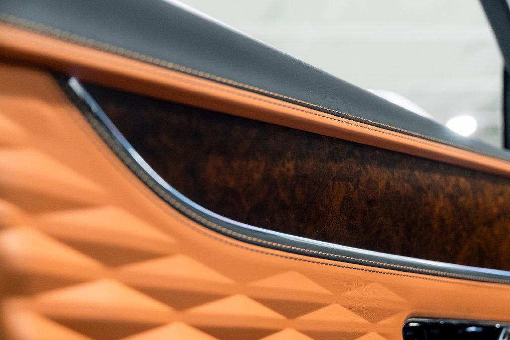 Bentley Flying Spur view 85