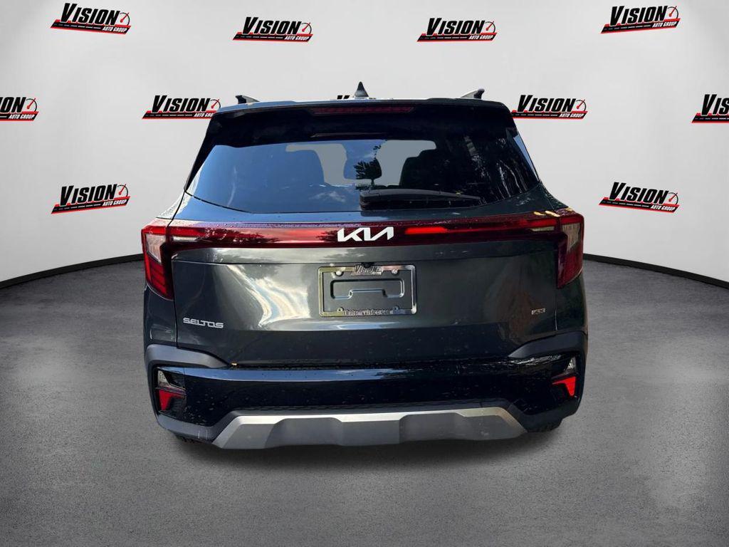 used 2024 Kia Seltos car, priced at $21,900