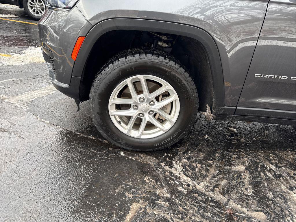 used 2023 Jeep Grand Cherokee L car, priced at $25,000