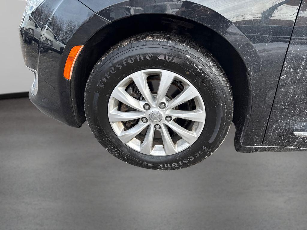 used 2017 Chrysler Pacifica car, priced at $12,500