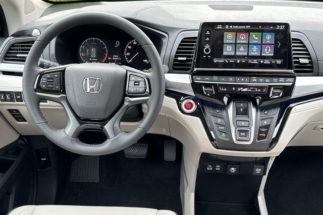 new 2026 Honda Odyssey car, priced at $48,990