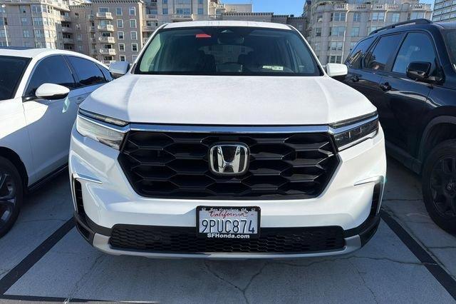 used 2025 Honda Pilot car, priced at $38,819