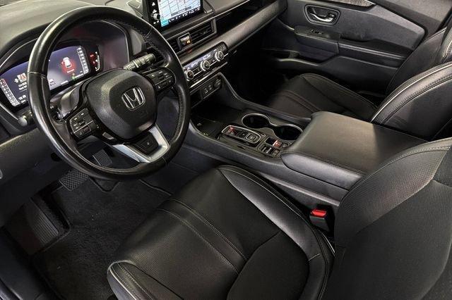 used 2025 Honda Pilot car, priced at $49,727