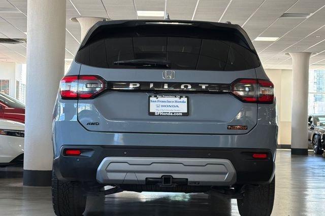 used 2025 Honda Pilot car, priced at $42,082