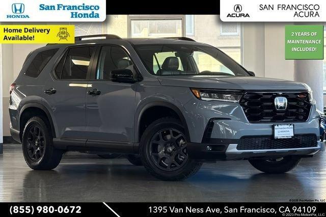 used 2025 Honda Pilot car, priced at $42,082