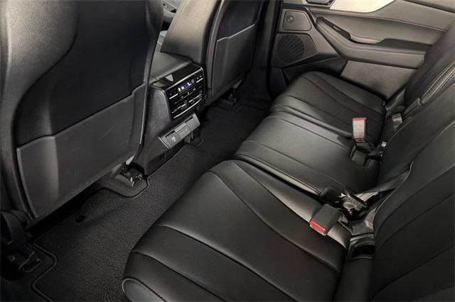 used 2025 Acura MDX car, priced at $45,991