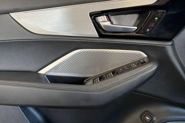 used 2024 Acura MDX car, priced at $41,399