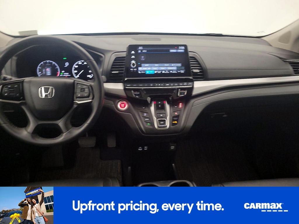 used 2025 Honda Odyssey car, priced at $38,998