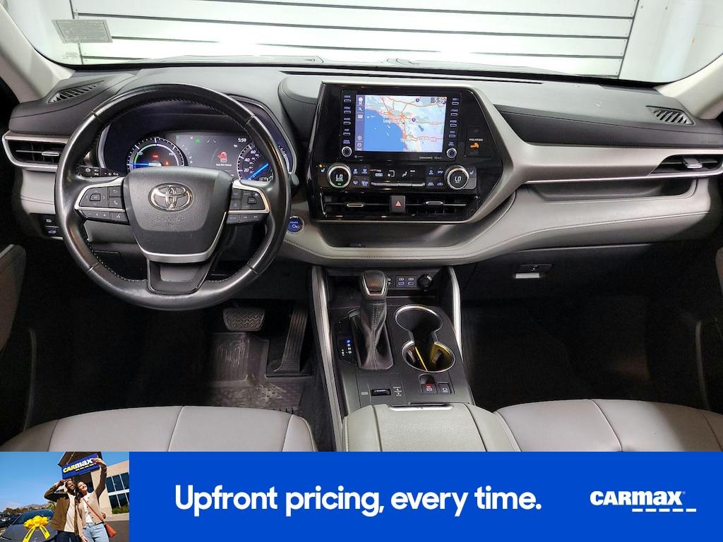used 2022 Toyota Highlander Hybrid car, priced at $36,998