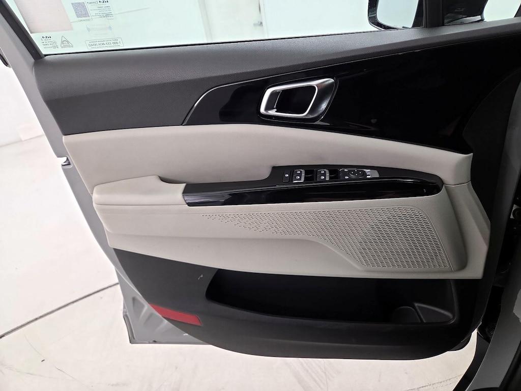 used 2024 Kia Carnival car, priced at $36,998