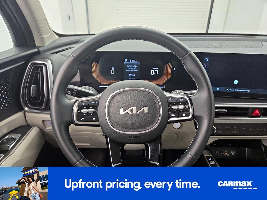 used 2025 Kia Sorento car, priced at $32,998