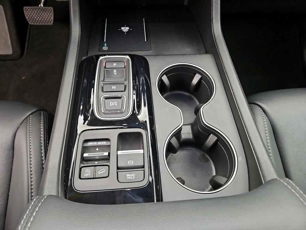 used 2025 Honda Pilot car, priced at $40,998