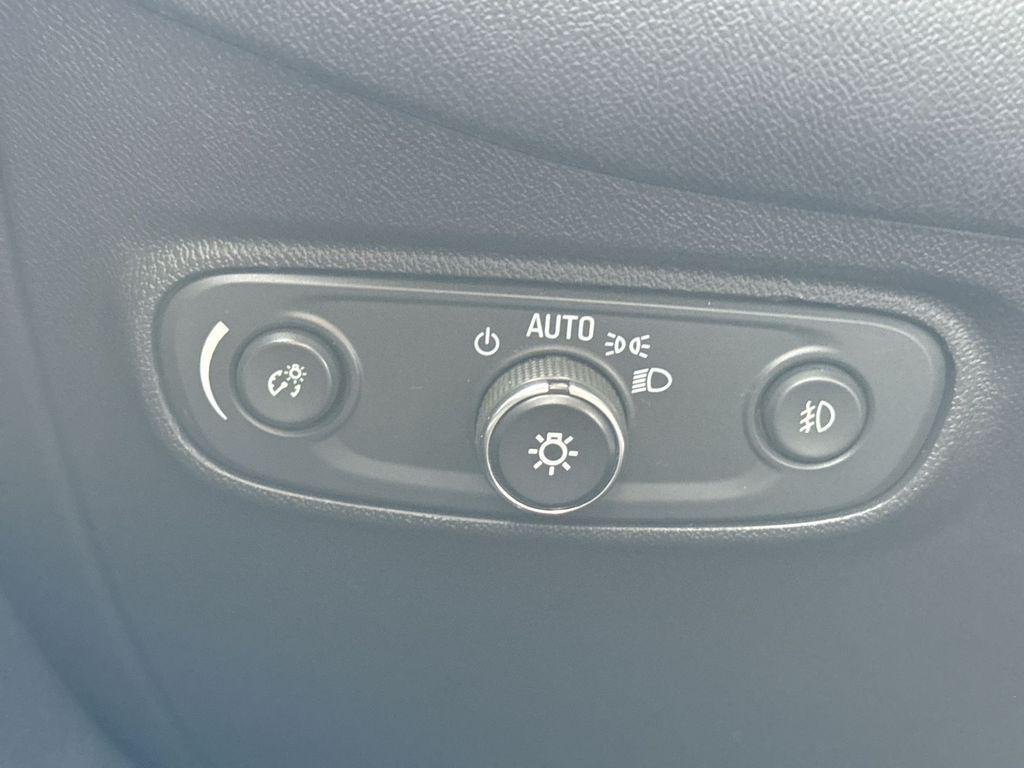 used 2021 Chevrolet Equinox car, priced at $20,800