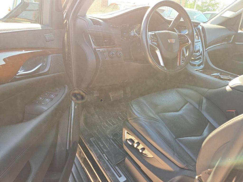 used 2020 Cadillac Escalade ESV car, priced at $31,995